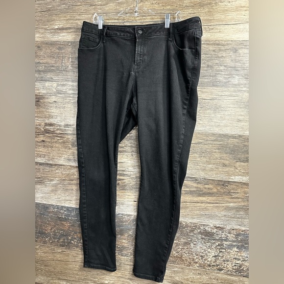 Old Navy Women's Rockstar Black Super Skinny Mid Rise Jeans - Picture 1 of 7